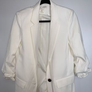 H&M cream women’s blazer